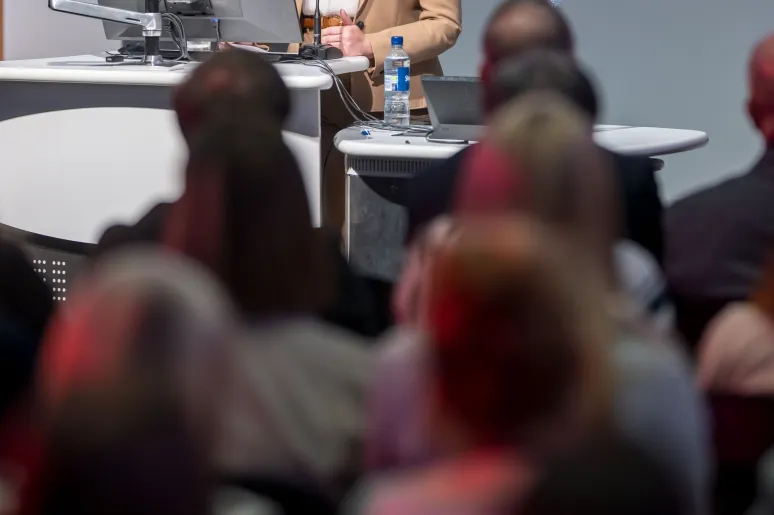 Plenary 3.jpg